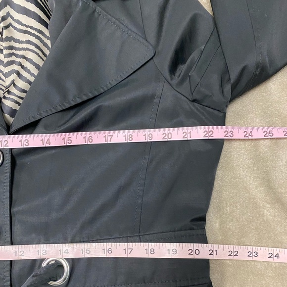 Via Spiga XL Womens Black Rain Coat Jacket Trench Animal Print Lining Belted - Picture 2 of 14